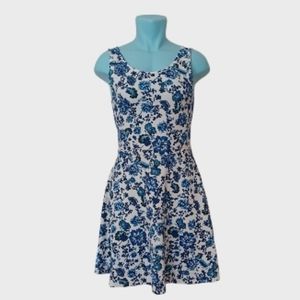 H&M Divided Fit and Flare Floral Toile Dress Size8